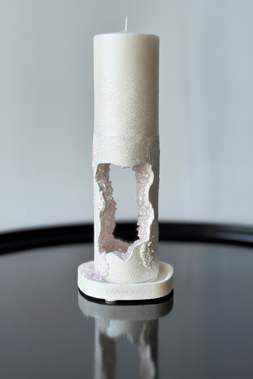 CADÈME Pearl – El Yapımı Dekoratif Soya Wax Mum, beyaz arka plan